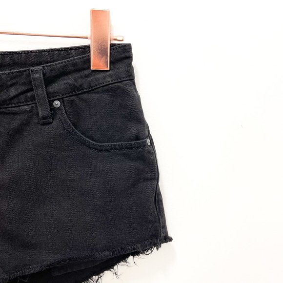 BLACK TALULA DENIM SHORTS SIZE 27 - Picture 4 of 5